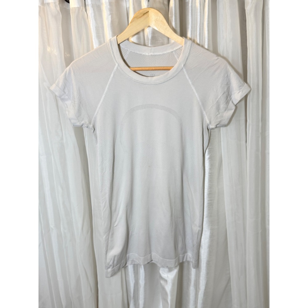 Lululemon Swiftly Tech Short Sleeve Women Size 4 Grey Striped Activewear Top